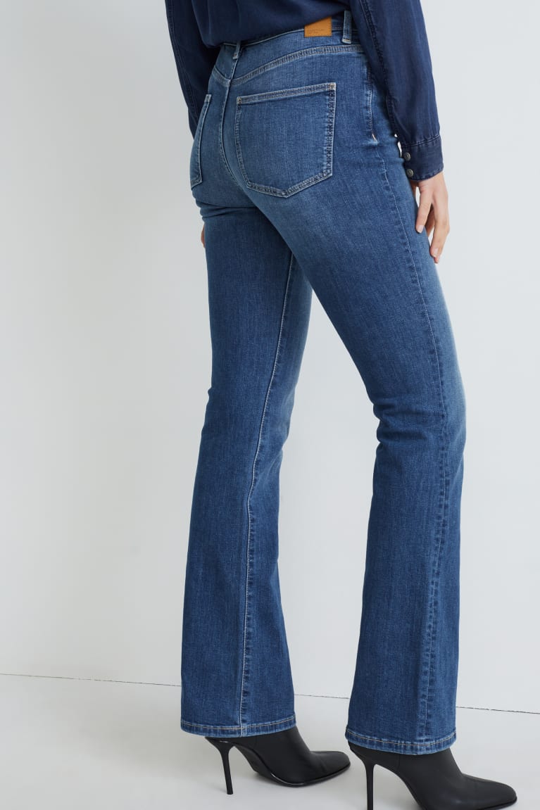 Calça Jeans C&A Bootcut High Cintura Recycled Feminino Azuis | 01972NWVC