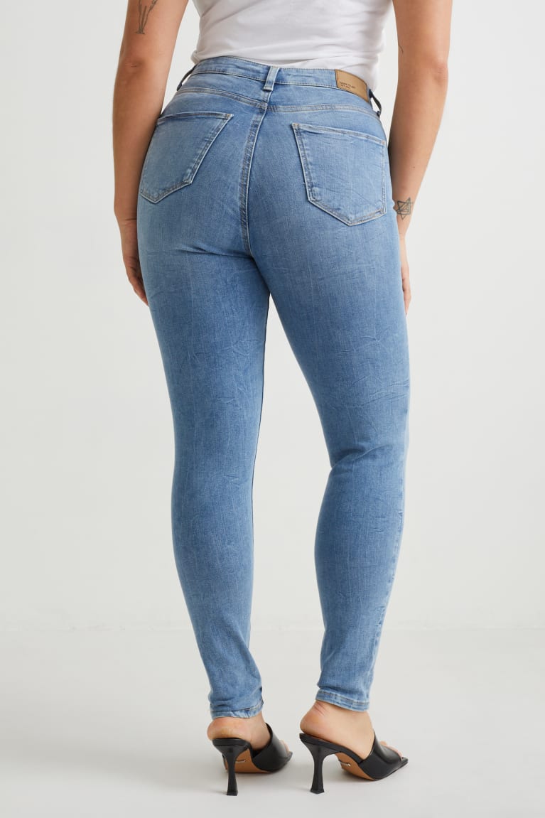 Calça Jeans C&A Curvy High Cintura Magro Fit Lycra® Recycled Feminino Azuis Luz Azuis | 74520LEJA