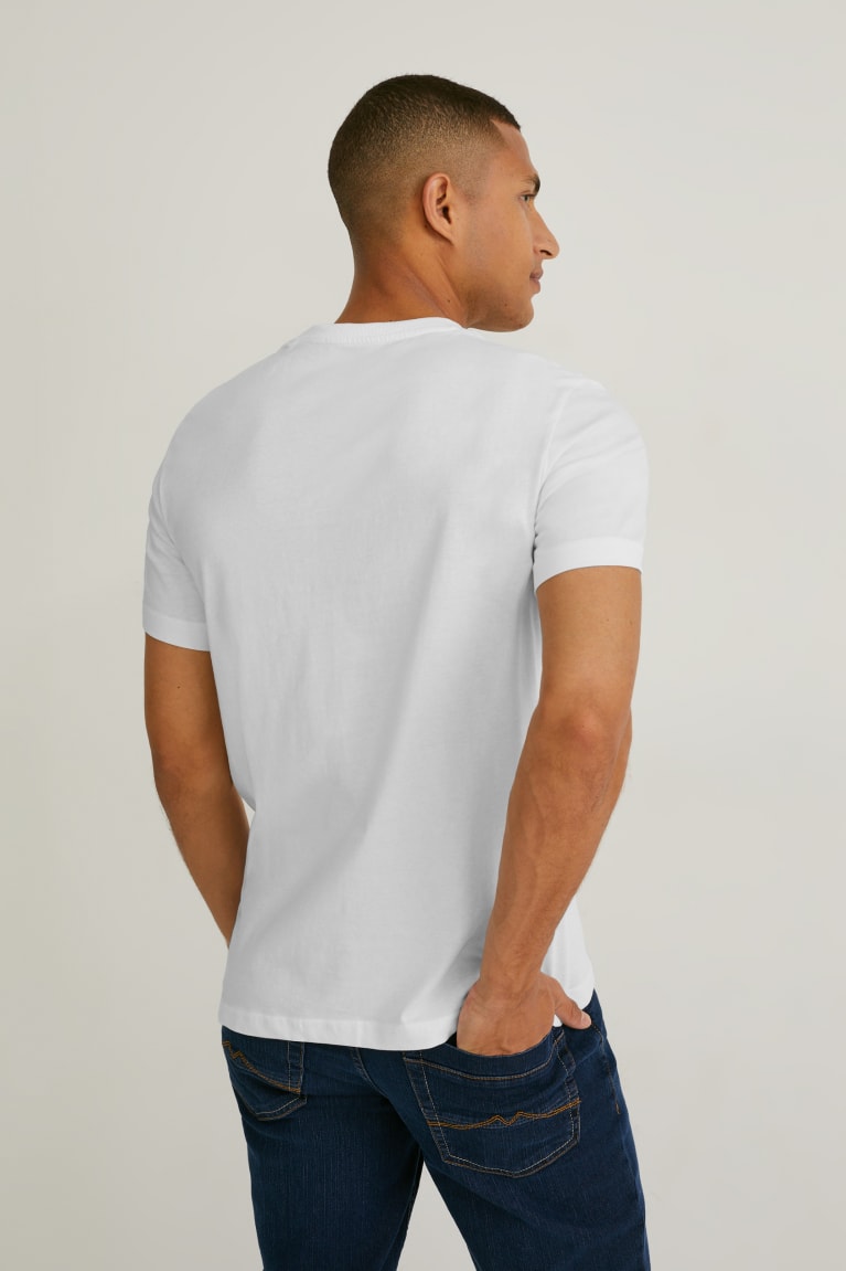 Camiseta C&A Mustang Masculino Branco | 43752YWGA